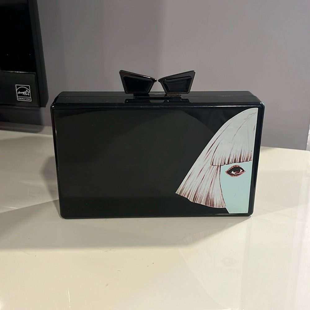 Cool clutch